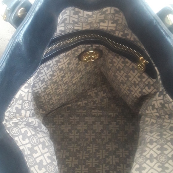 Tote - Picture 4 of 4